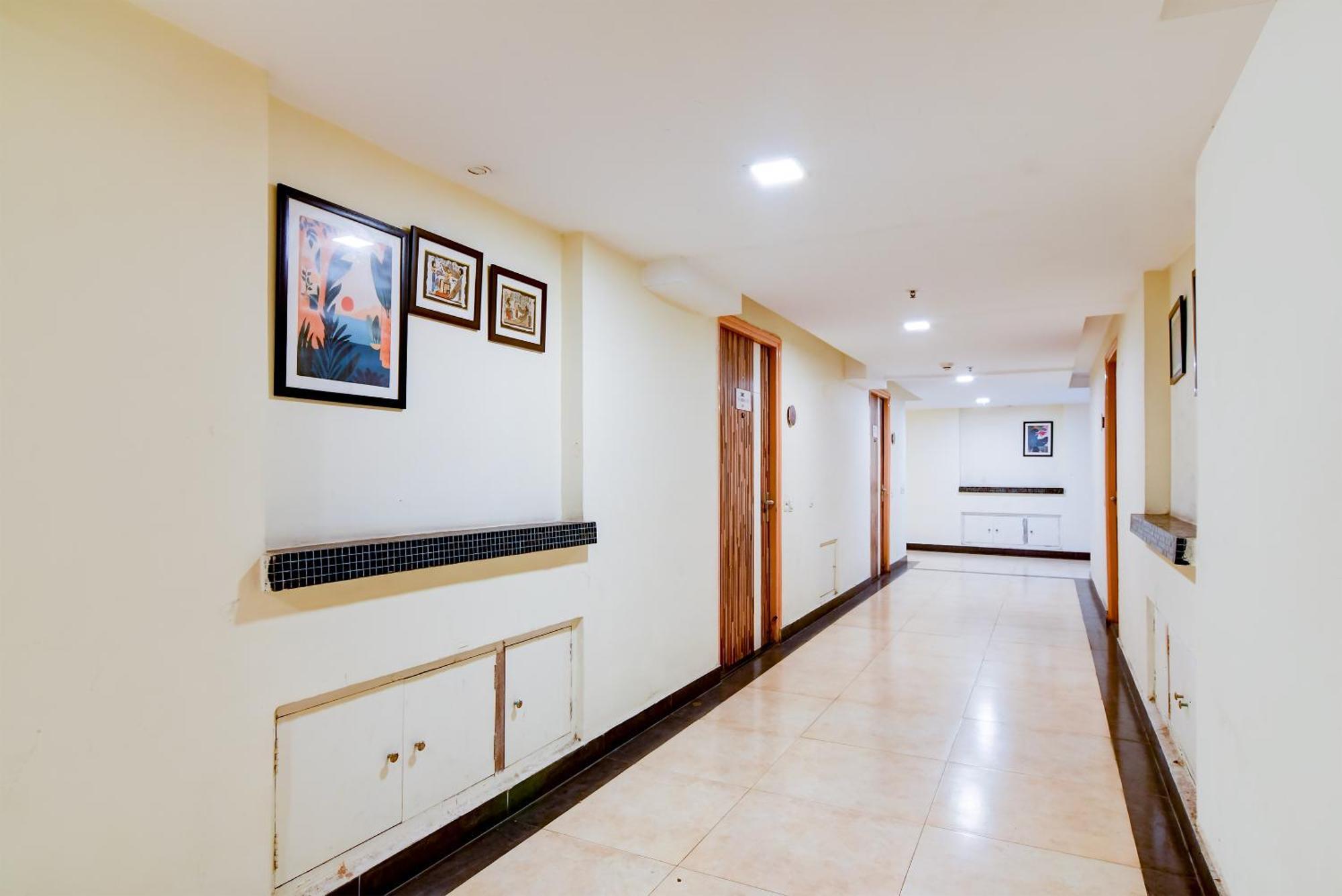Hotel Urban Asia Калькутта Экстерьер фото